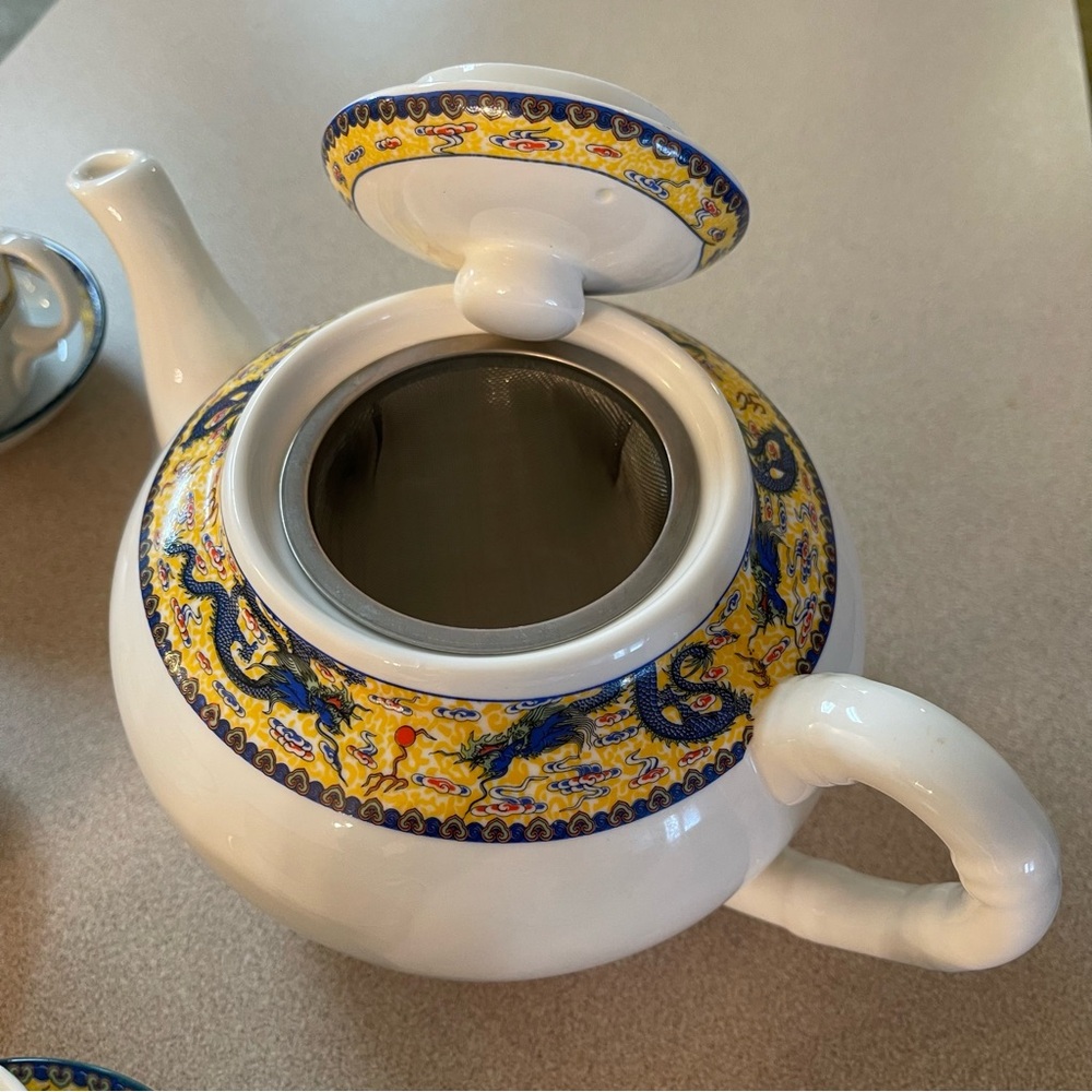 Vintage CFI Porcelain Dragon Tea Set - Picture 4 of 10
